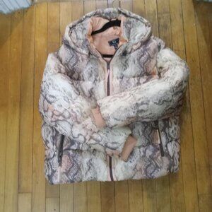 Peach, grey, and white puffer jacket - Like new